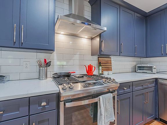 5th image of 505 N Hughes St