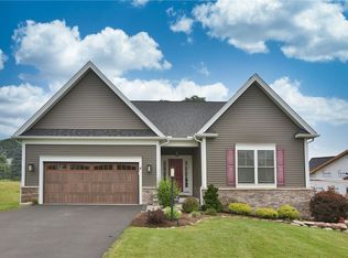 4 Aden Hl, Pittsford, NY 14534