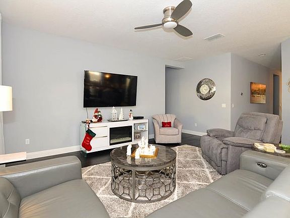 5th image of 8098 Lazy Bear Ln