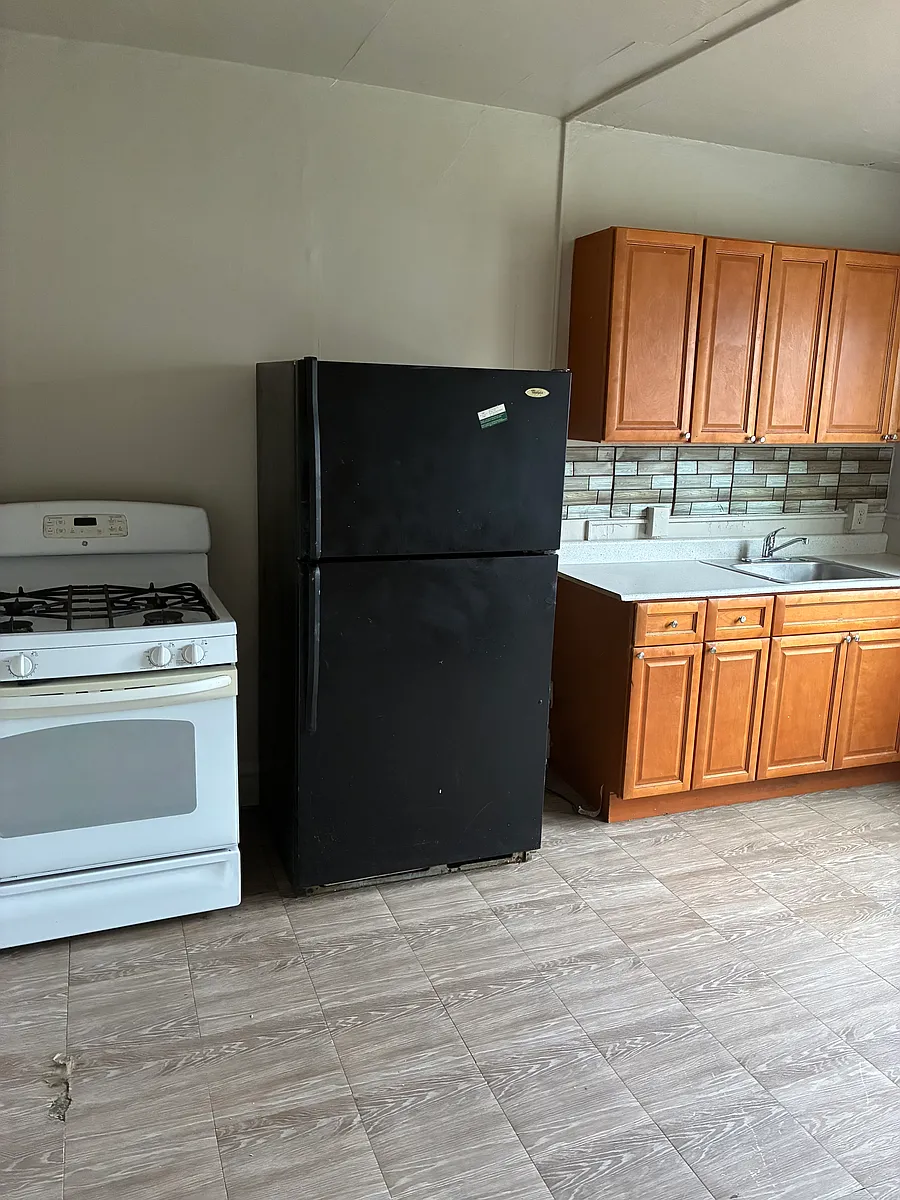 Building Photo - 109 Foster St #2A