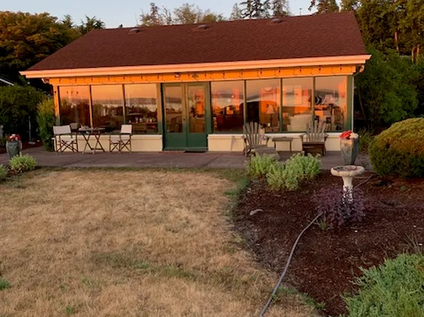 8474 NE Point No Point Rd, Hansville, WA 98340