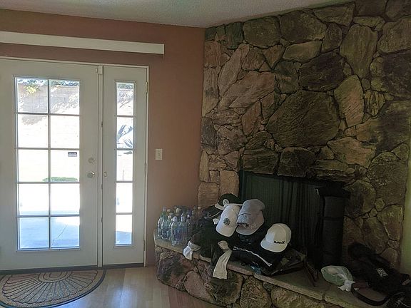 3rd image of 1830 N Lynne Dr