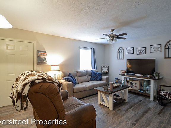5th image of 108 Hartness St APT I