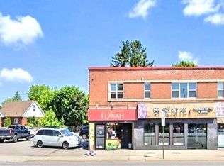 1124 Main St W #1, Hamilton, ON L8S 1C1
