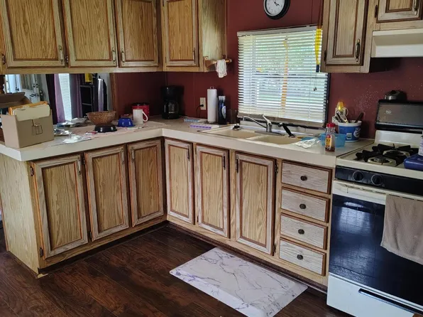 2701 Huizenga St #25, Muskegon, MI 49444