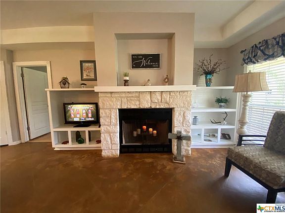 5th image of 392 Winding Way Dr W