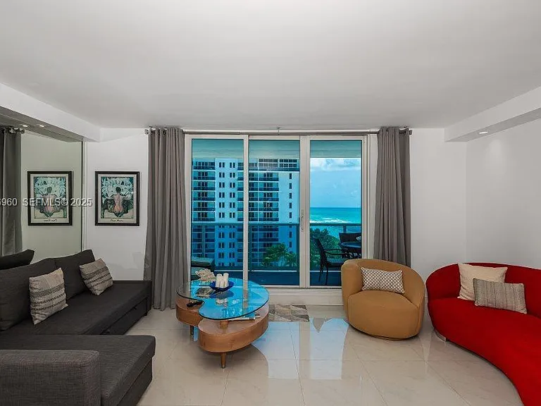 2301 Collins Ave #1111 — Photo 7