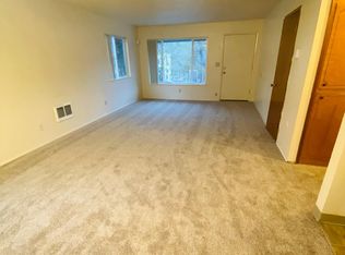 6010 SW 30th Ave APT 11, Portland, OR 97239