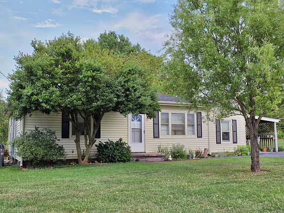 2nd image of 51 Woodlawn Cir