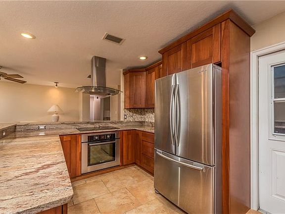 5th image of 1401 Prince Philip Dr