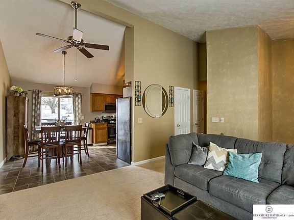 4th image of 1008 Kauii Dr