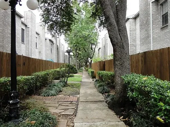17465 Red Oak Dr #7465, Houston, TX 77090