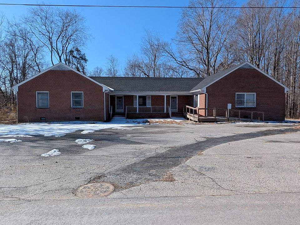 1st image of 15 Foster Rd