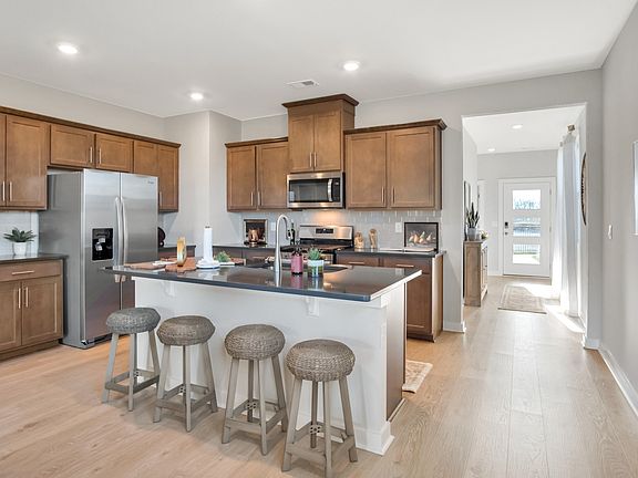 3rd image of 6575 Japonica Ln