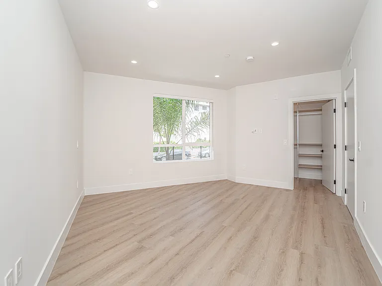 2828 London St #3070 — Photo 15