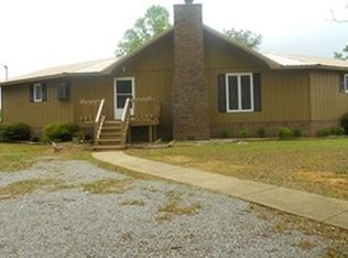 625 Charada Lake Rd, Rainbow City, AL 35906
