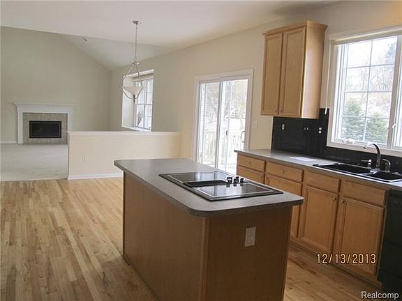 4th image of 1569 Boulder Lake Dr