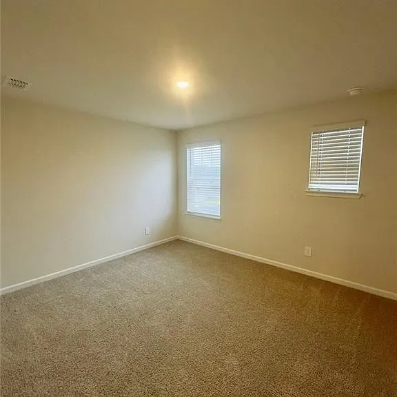 327 Valley Oak Dr — Photo 29