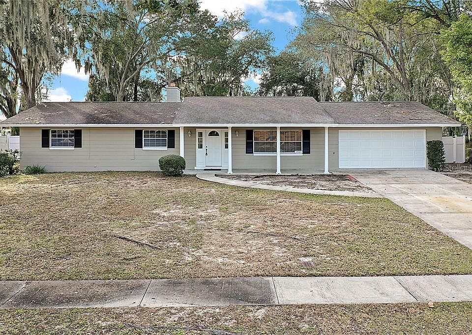 1st image of 1521 Park Dr