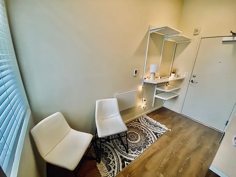 Plaza Apartments — Photo 176