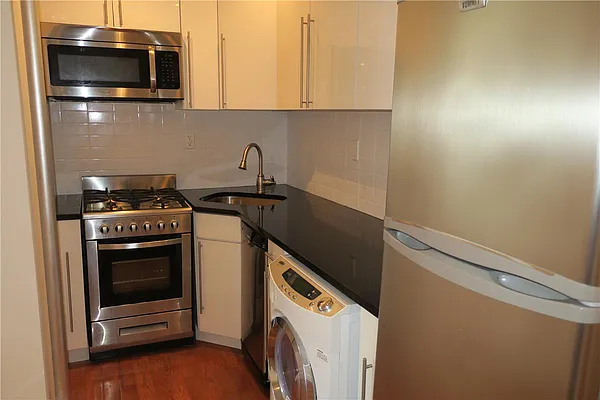 Rented by Platinum Forbes Global Properties | media 15