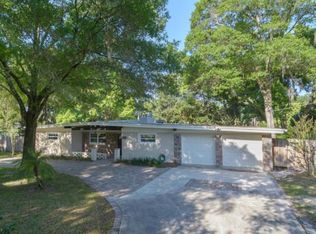 16110 Highland Ave, Lutz, FL 33548
