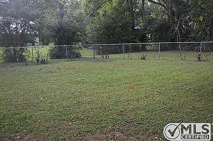 2nd image of 1008 Trinity Dr