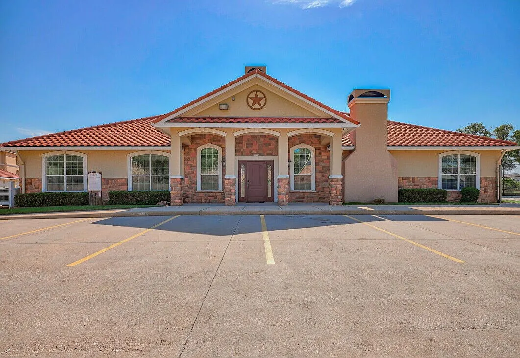 Stone Creek Ranch Apartments — Photo 2