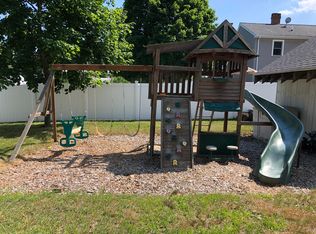 30 Montcalm Ave, Blackstone, MA 01504