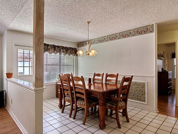 5th image of 7034 Clubgate Dr
