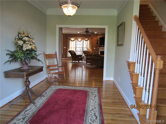 2nd image of 8495 Squires Passage Dr