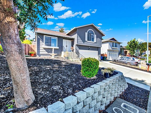 4th image of 837 N Regatta Drive