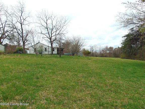 3rd image of 205 Orville Carroll Rd
