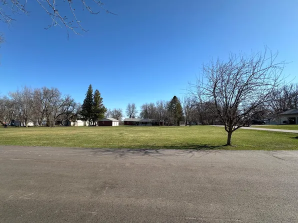 S Ross St, Hardwick, MN 56134