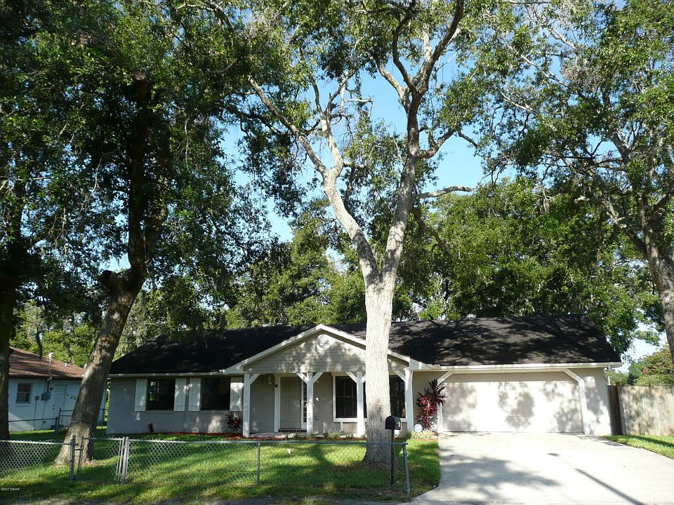 1st image of 10 Oak Ave