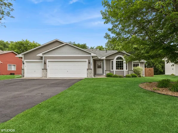 6516 Founders Pkwy N, Brooklyn Park, MN 55445