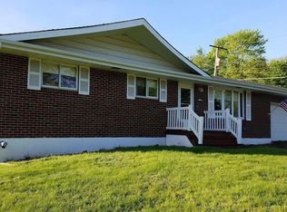 98 Valley View Ter, Forest City, PA 18421