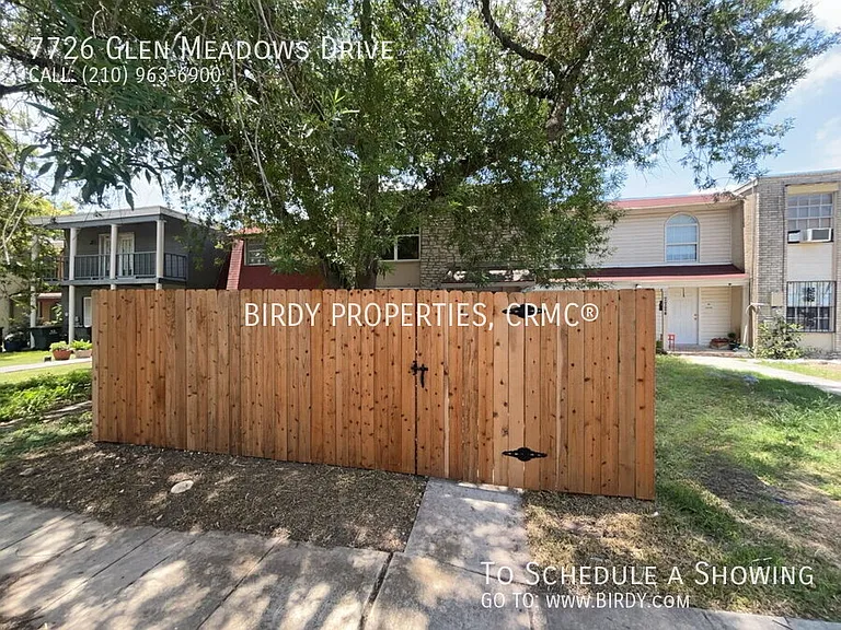 7726 Glen Meadows Dr — Photo 43