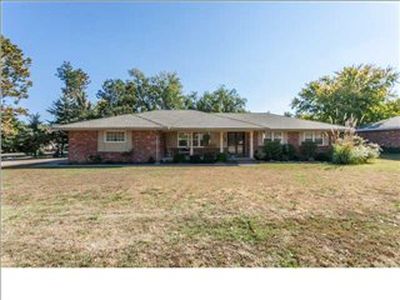 550 N Angle Ln, Andover, KS, 67002