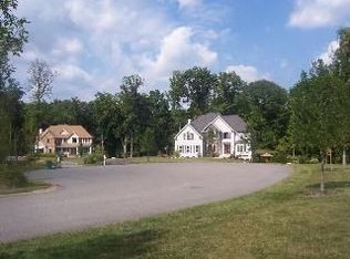 52 Dew Drop Ln, Hopewell Junction, NY 12533