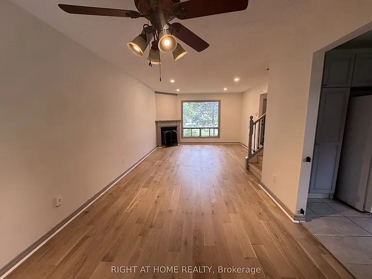 18 Annamaria Dr — Photo 5