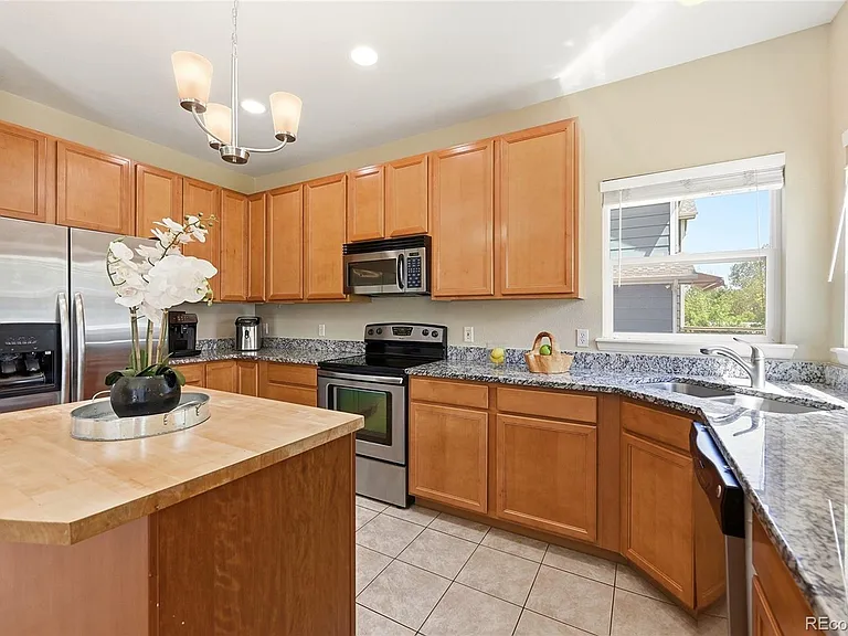 5504 E Burlington Dr — Photo 19