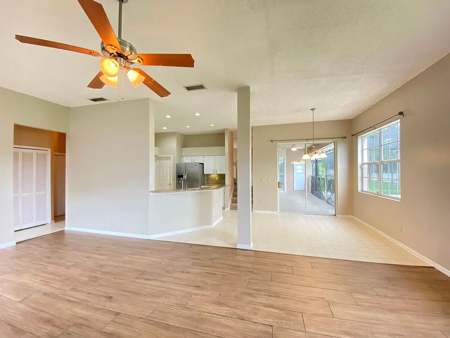 4 bed, 3.5 bath, 2951 sqft, $3,699 — Photo 4