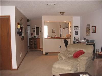 looking toward kitchen