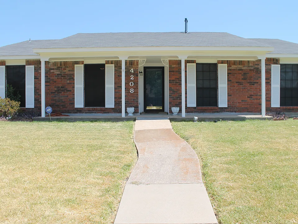 4208 Arbor Dr