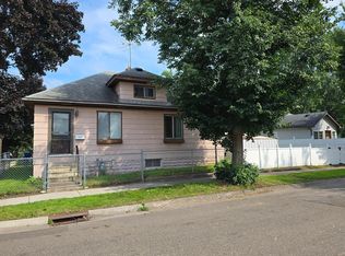 1076 Hatch Ave, Saint Paul, MN 55103