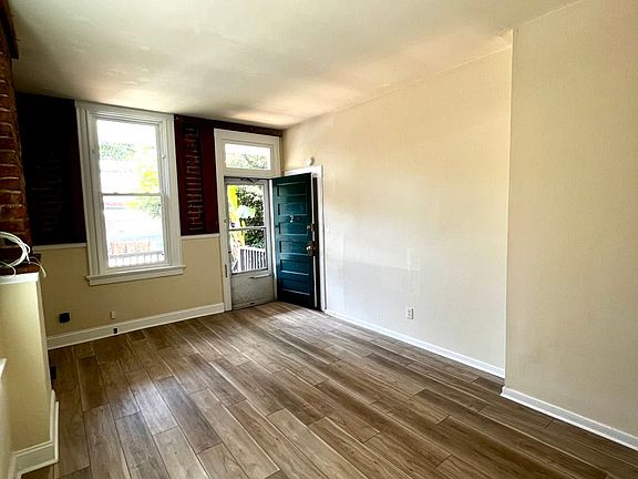 4th image of 2331 W Grace St APT 2