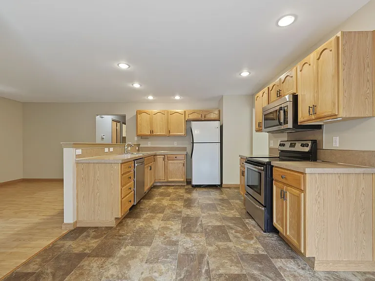 2440 Boulevard Heights Loop SE — Photo 15