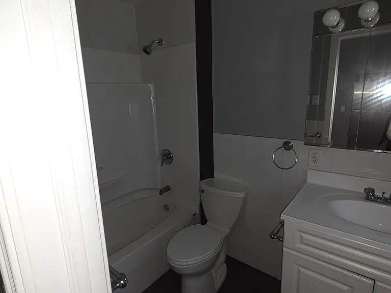 343 Osborne Ter #F — Photo 5