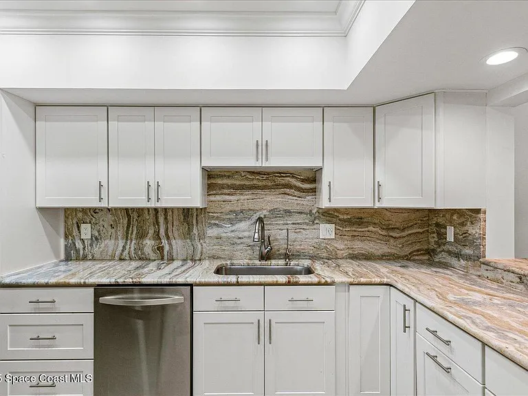 6165 S Mirror Lake Dr #103 — Photo 16
